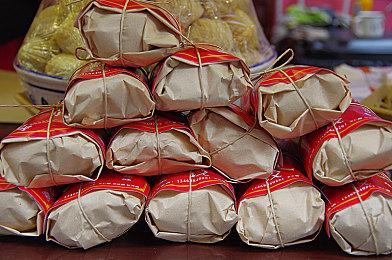 白狼希里共赏月！CDPR发《巫师3》主题中秋贺图